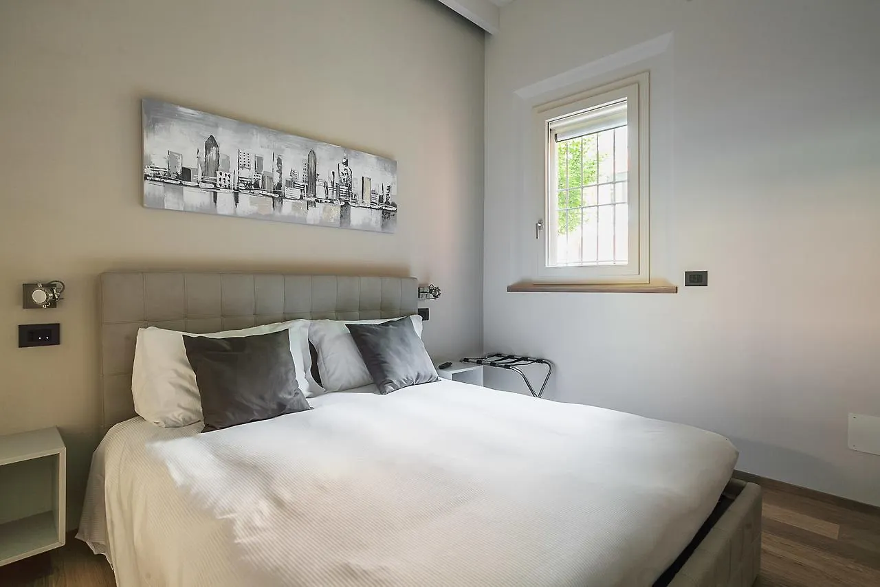 Residence Rizzoli-Suites Apartments Bologna 0*,  Italië